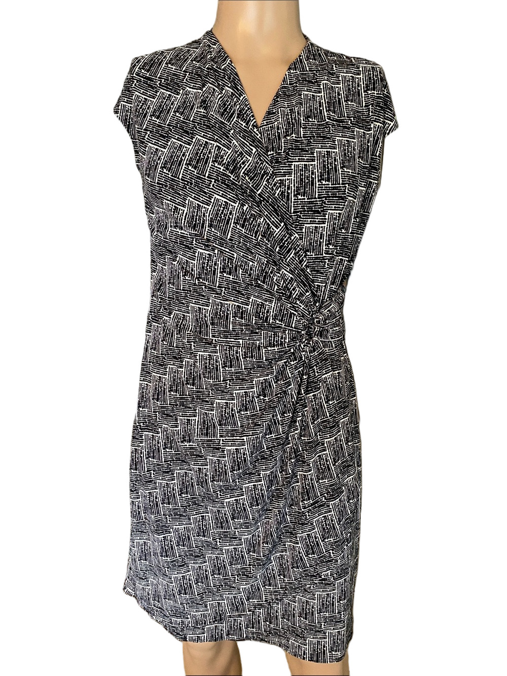 Tommy Bahama Black & White Twist-Front Midi Dress gb3